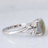 Anello vintage in platino con opale (1.49ct) e diamanti (0.48ctw), anni ‘80/‘90