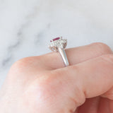 Anello vintage in platino con rubino (0.83ct) e diamanti (0.86ctw), anni ‘80/‘90