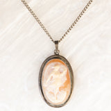 Collana antica con catenina in argento e con ciondolo in argento con cammeo, primi del ‘900