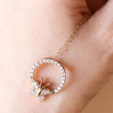 Collana vintage con catenina in oro giallo 9K con ciondolo con farfalla in oro giallo e bianco 9K con diamanti (0.24ctw ca.), anni ‘90