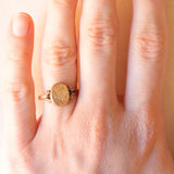 Anello antico in oro giallo 9K con iniziali “S D” incise, primi del ‘900