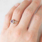 Anello a margherita vintage in oro giallo e bianco 9K con ametista (0.25ct ca.) e diamanti (0.14ctw ca.), anno 1991