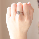 Anello a margherita vintage in oro bianco 18K con diamanti di taglio vecchia Europa (1.20ctw ca.), anni ‘60