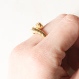 Anello vintage in oro giallo 18K con zaffiro e diamanti, anni '70