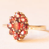 Anello a margherita vintage in oro giallo 8K con granati (0.70ctw ca.), anni ‘60