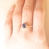 Solitario vintage in oro giallo 18K con zaffiro cabochon (2.50ct ca.), anni ‘60/‘70