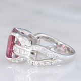 Anello da cocktail vintage in platino con tormalina rosa (3.25ct) e diamanti (0.77ctw), anni ‘70/‘80