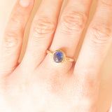 Solitario vintage in oro giallo 18K con zaffiro cabochon (2.50ct ca.), anni ‘60/‘70