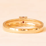 Anello solitario in oro giallo 14K con granato, anni ‘70/‘80