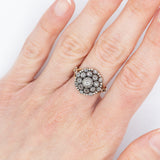 Anello antico a toppa in oro giallo 18K e argento con diamanti di taglio rosetta (0.15ctw ca.), primi del ‘900