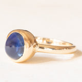 Solitario vintage in oro giallo 18K con zaffiro cabochon (2.50ct ca.), anni ‘60/‘70
