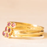 Anello vintage in oro giallo 18K con rubini sintetici (0.30ctw ca.), anni ‘60