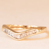 Anello a “V” vintage in oro giallo 9K con diamanti (0.07ctw ca.)