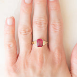 Anello da cocktail vintage in oro giallo 8K con rubino sintetico (2.50ct ca.), anni ‘70
