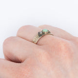 Anello antico a forma di cintura con fibbia in oro giallo 8K con turchese e perline bianche, anni ‘10/‘20