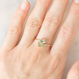 Toi et Moi vintage in oro giallo 14K con zaffiri verdi sintetici (1ctw ca.) e diamanti