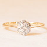 Anello a fiore antico in oro giallo e bianco 14K con diamanti di taglio vecchia miniera (0.14ctw ca.), anni ‘10