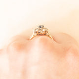 Anello a margherita vintage in oro giallo e bianco 9K con zaffiro (0.25ct ca.) e diamanti (0.06ctw ca.), anni ‘60