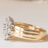 Anello a fiore vintage in oro giallo e bianco 14K con diamanti di taglio brillante (0.95ctw ca.), anni ‘60/‘70