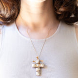 Ciondolo massonico vintage con lamina in oro giallo 9K su argento a forma di sfera e apribile con sei piramidi e disegni incisi