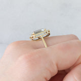 Anello a margherita vintage in oro giallo 14K con acquamarina (3.30ct ca.) e diamanti (0.22ctw ca.), anni ‘70