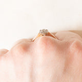 Anello a fiore antico in oro giallo e bianco 14K con diamanti di taglio vecchia miniera (0.14ctw ca.), anni ‘10