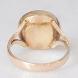 Anello antico in oro giallo 8K con calcedonio azzurro e tormalina rosa, primi del ‘900