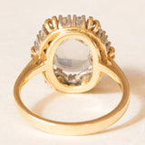 Anello a margherita vintage in oro giallo 18K con pietra di Luna (3.50ct ca.) e diamanti di taglio brillante (0.36ctw ca.), anni ‘70