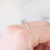 Trilogy vintage in oro bianco 18K con acquamarina (0.60ct ca.) e diamanti, anni ‘80
