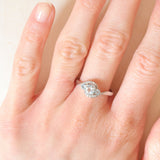 Anello vintage in oro bianco 9K con acquamarine (0.40ctw ca.) e diamanti (0.08ctw ca.), anni ‘80/‘90