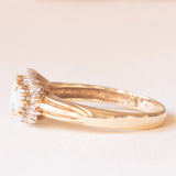 Anello vintage in oro giallo e bianco 9K con opali (0.25ctw ca.) e diamanti (0.30ctw ca.), anni ‘60