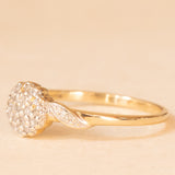 Anello a fiore vintage in oro giallo e bianco 9K con diamanti (0.10ctw ca.), anni ‘70