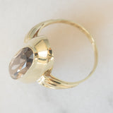 Anello da cocktail vintage in oro giallo 8K con quarzo fumé (1ct ca.), anni ‘70