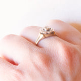 Anello a margherita vintage in oro giallo e bianco 9K con diamanti (0.05ctw ca.), anno 1987