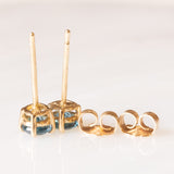 Orecchini punto luce vintage in oro giallo 9K con spinelli sintetici azzurri (0.50ctw ca.)