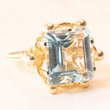 Anello da cocktail vintage in oro giallo 18K con acquamarina (7.50ct ca.), anni ‘60/‘70
