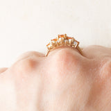 Anello vintage in oro giallo 9K con opali (0.70ctw ca.) e paste di vetro arancioni, anno ‘2002