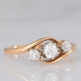 Trilogy antico in oro giallo 14K e argento con diamanti di taglio vecchia miniera (0.55ctw ca.), anni ‘10/‘20