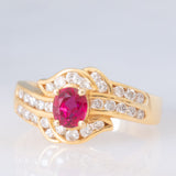 Anello a margherita vintage in oro giallo 18K con rubino (0.51ct) e diamanti (0.41ctw), anni ‘80/‘90