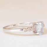 Anello vintage in oro bianco 9K con acquamarina (0.70ct ca.) e diamanti, anni ‘80/‘90