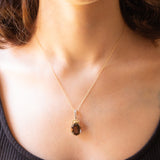 Collana vintage con catenina in oro giallo 9K e ciondolo in oro giallo 9K con quarzo fumé (6.50ct ca.), quarzi citrini (0.50ctw ca.) e diamanti (0.05ctw ca.)