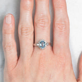 Anello a margherita vintage in platino con acquamarina (0.93ct) e diamanti (0.29ctw), anni ‘80