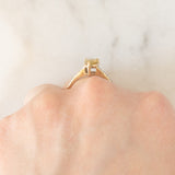Anello vintage in oro giallo 9K con tormalina gialla (0.60ct ca.) e diamanti (0.10ctw ca.)