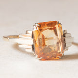 Anello vintage in stile Art Déco in oro giallo e bianco 9K con zaffiro arancione trattato