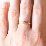 Solitario antico in oro giallo 14K e argento con diamante di taglio vecchie Europa (0.15ct ca.), anni ‘20/‘30