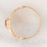 Anello Claddagh in oro giallo 9K e granato di taglio a cuore (0.45ct ca.), anno 1990