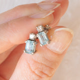 Orecchini vintage in oro bianco 18K con acquamarine (1ctw ca.) e diamanti di taglio brillante (0.16ctw ca.), anni ‘70/‘80