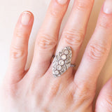 Anello Art Nouveau in oro bianco 14K con diamanti di taglio vecchia Europa (0.70ctw ca.) e di taglio rosetta, anni ‘20