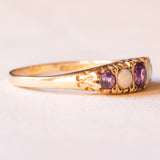 Anello veretta vintage in oro giallo 9K con opali (0.20ctw ca.) e ametista (0.40ctw ca.), anni ‘70
