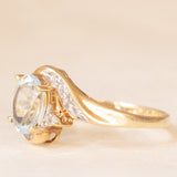 Anello vintage in oro giallo 9K con acquamarina (0.90ct ca.) e diamanti (0.12ctw ca.), anni ‘80